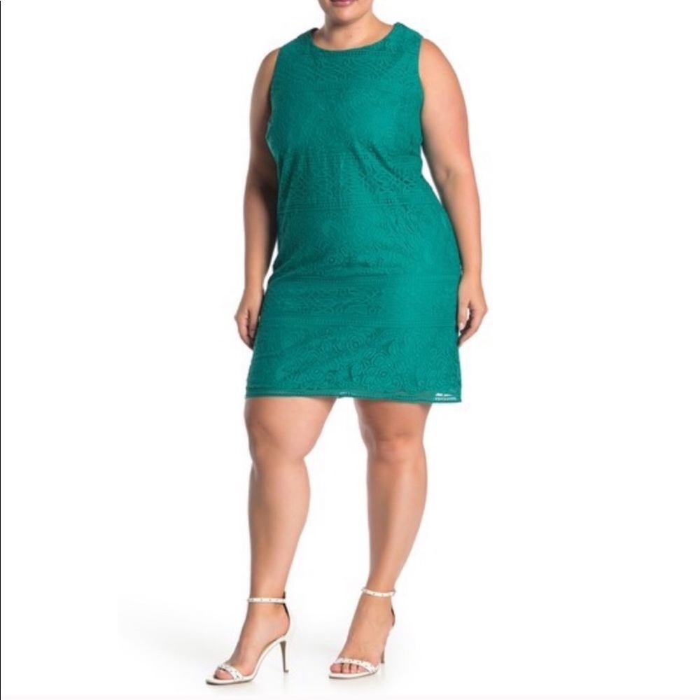 Eliza J Sleeveless Green Lace Shift Dress